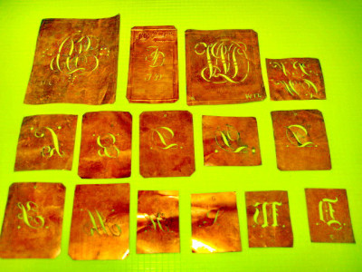 7999-Set 15 monograme vechi colectie de Printesa Prinzessen cupru. foto