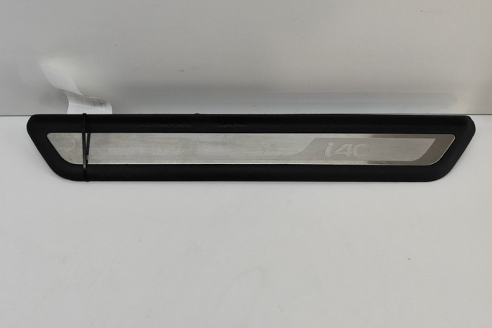 Ornament prag dreapta față HYUNDAI i40 CW VF 2015 OEM: 85883-3Z100 28514402