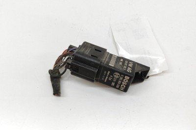 Bujie incandescentă VW CADDY IV Furgon SAA, SAH 2016 OEM: 038907281D,0281003038 | 31052701 foto