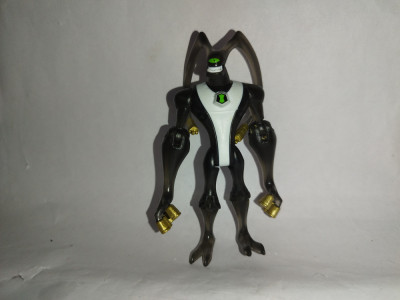 bnk jc Figurina Ben10 foto