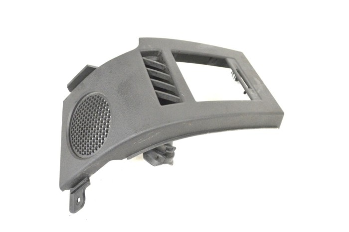nerasta DODGE NITRO 2009 OEM: 1365023 12523905