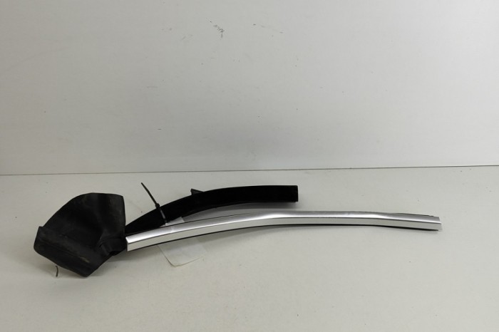 Chedar geam ușă dreapta spate ASTON MARTIN DB11 2022 OEM: KY53-L29732-A,KY53-L20562-A 25938514