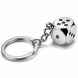 Breloc pentru chei model zar din metal cromat, elegant si rezistent