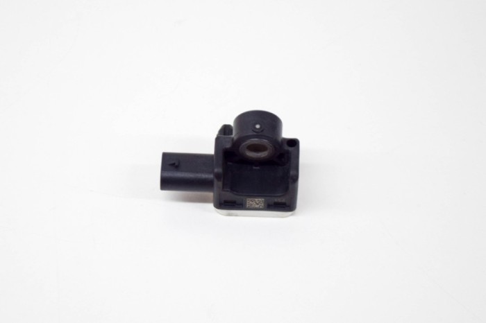 Senzor de impact dreapta spate AUDI A6 4G2, C7, 4GC 2017 OEM: 4H0959643 | 13563074