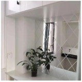 Cumpara ieftin Set 174 Oglinzi Acrilice din PVC, Autoadezive pentru Decorarea Peretilor, Argintiu, 300 x 100 cm, Premium, RIF REFCO &reg;