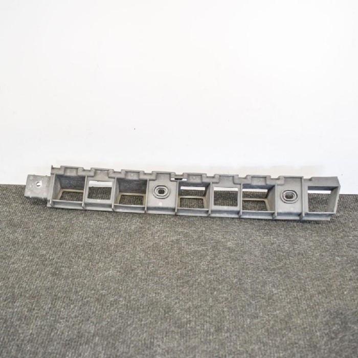 Suport bara de protecție st&acirc;nga spate SKODA SUPERB II 3T4 2011 OEM: 3T5807863BA 4153157