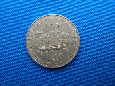 200 LIRE1989 , CENTENARUL ARSENALULUI MILITAR DIN TARANTO / ITALIA foto