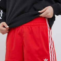 adidas Originals pantaloni scurți Adicolor HE9495 femei, culoarea rosu, neted, high waist HE9495-VIVRED