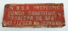 Avertisment (7) PROTECTIA MUNCII, tabla cu litere in relief Epoca de Aur foto