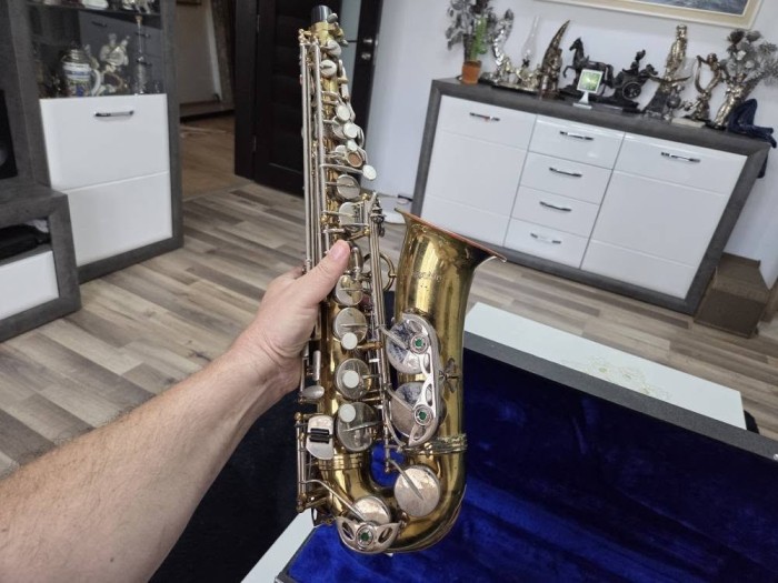 Saxofon vintage Blessing
