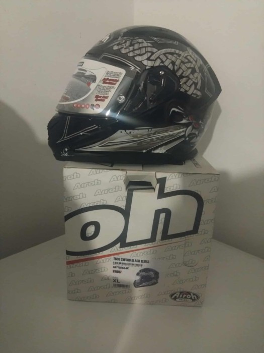 Casca Airoh SWORD BLACK GLOSS integrala /full face Marimea XL noua