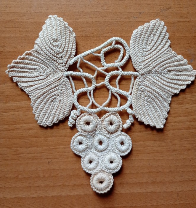 Mileu Macrameu forma strugure