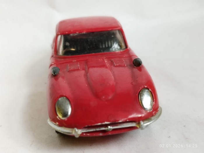 bnk jc Corgi 374 Jaguar 4.2 E type