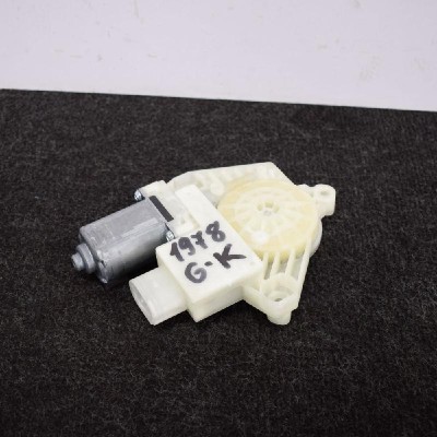 Motor macara geam ușă st&amp;acirc;nga spate BMW 5 Touring G31 2017 OEM: 7181703 2639829 foto