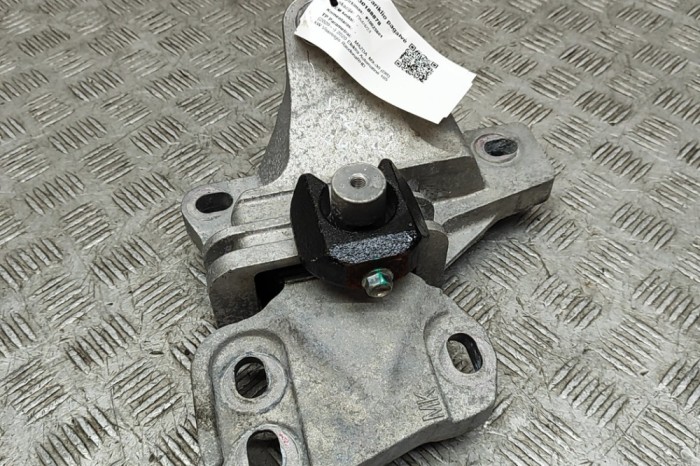 Suport motor st&acirc;nga MAZDA MX-30 DR 2020 OEM: DN4E-39-070 | 30188878
