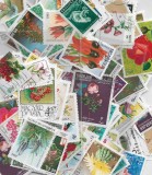 PLIC FILATELIC 50 TIMBRE STRAINE STAMPILATE DIFERITE, TEMA FLORA + BONUS