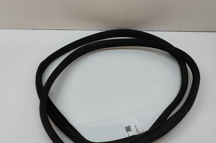Garnitura ușă dreapta spate MERCEDES-BENZ C W205 2017 OEM: A2056970151 | 30391009