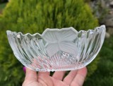 VAS DIN CRISTAL MASIV CU MODEL IN RELIEF