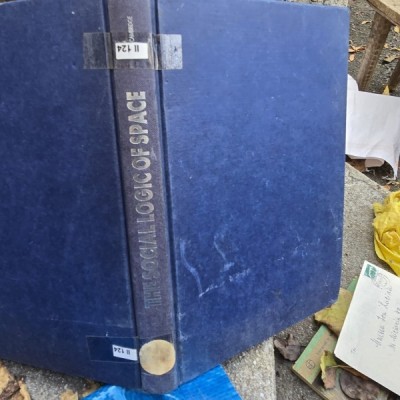 The social logic of space - Bill Hillier, Julienne Hanson foto