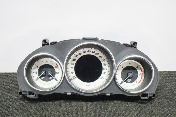 Ceas de bord MERCEDES-BENZ E W212 2014 OEM: A2129026208,A2C53435305,A2129026108,A2C87306200,A2129001025 11225351