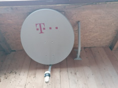 Antena satelit Telekom foto