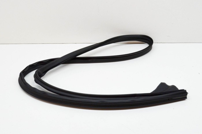 Garnitura ușă st&acirc;nga față TESLA MODEL Y 2020 OEM: 11516923-00-A,11516922-00-A | 13859626