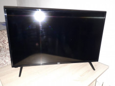 Televizor LG 80 cm FULL HD foto