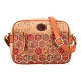 Cumpara ieftin Geanta crossbody din pluta cu buzunar