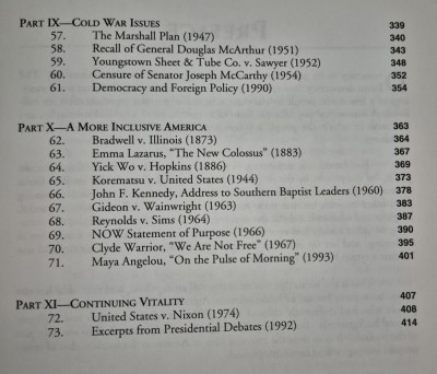 Melvin I Urofsky Basic readings in U S democracy / Texte fundamentale foto