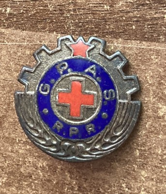 QW9 N8 64 - insigna - comunism RPR - Gata pentru apararea sanitara - GPAS foto
