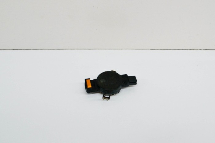 Senzor de ploaie TESLA MODEL S 2016 OEM: 1011582-00-C,6PW011357,6PW011357-02 14700899