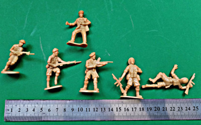 C4 Figurine copie MATCHBOX WWII BRITISH 8th ARMY INFANTRY 50mm 6 soldati Africa foto