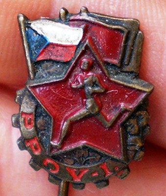 I.502 INSIGNA STICKPIN PRIETENIA CEHOSLOVACO SOVIETICA ATLETISM h15mm foto