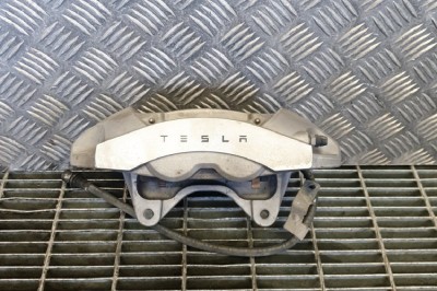 Etrier de fr&amp;acirc;nă dreapta față TESLA MODEL 3 2019 OEM: 1044622-00-D 11235219 foto
