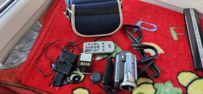 Cameră video JVC HandyCam GZ-MG37U cu hard disk , FUNCTIONEAZA . foto