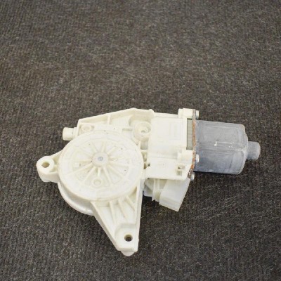 Motor macara geam ușă st&amp;acirc;nga față MERCEDES-BENZ GLA X156 2015 OEM: A2469065100,0130822690 3675137 foto
