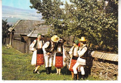 QW28 - Tematica arta populara 29 - costume populare - Magoaia - Cluj foto
