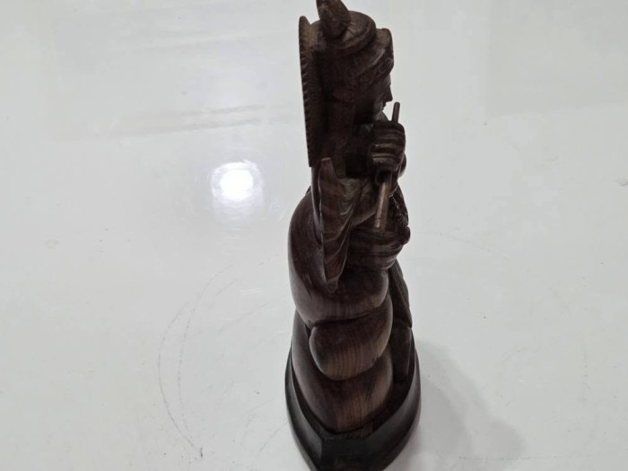 Statueta vintage Krishna cantand la flaut