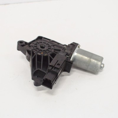 Motor macara geam ușă dreapta spate VOLVO V40 Hatchback 2015 OEM: A2469063100968740-101 | 3467585 foto