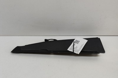 Ornament picurator haion dreapta FORD KUGA III DFK 2023 OEM: LJ6B-S406A76-AB | 26585026 foto