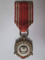 Polonia,medalia fortelor armate:5 ani in serviciul patriei din anii 50 foto