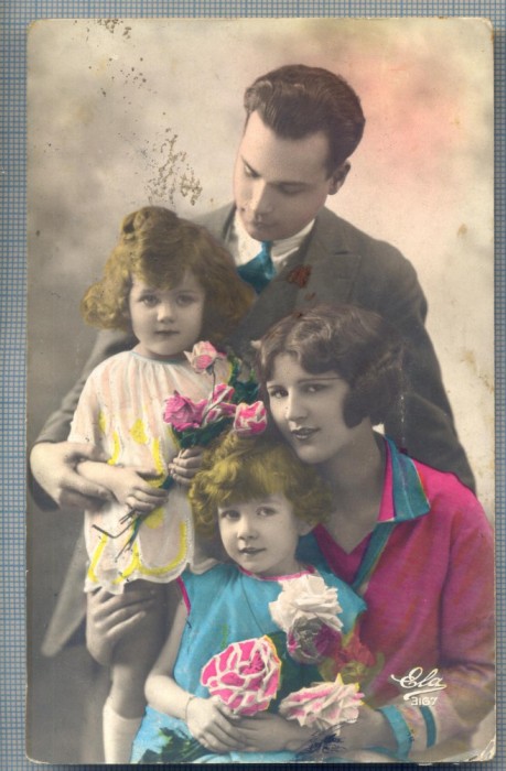 AX 455 CP VECHE-FAMILIE IN TINUTA DE EPOCA-DE LA BERESTI -DL. BAGU-BRAILA 1934