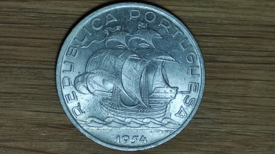 R08 Portugalia - moneda mare 12.4g argint - 10 escudos 1954 AU- superba barca panze foto