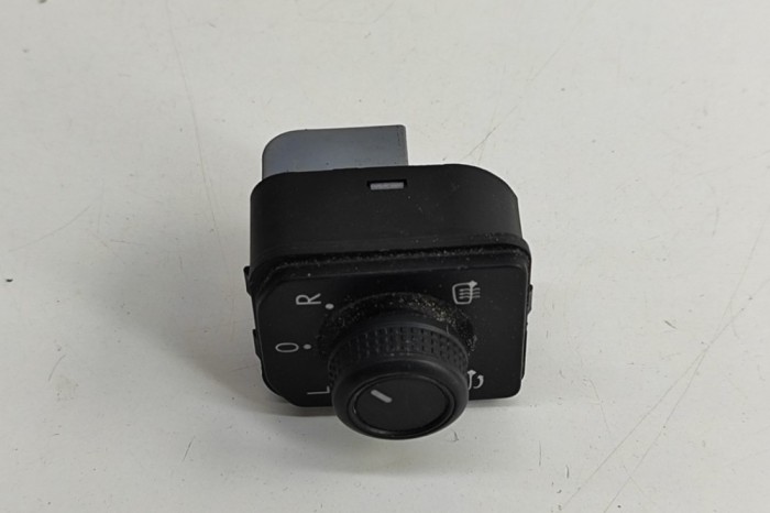 Comutator de reglare oglinda VW PASSAT B8 3G2 2018 OEM: 3G0959565B 29794729