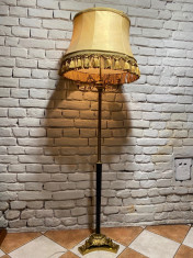 Lampadar stil Empire foto