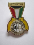 Rară! Insignă colecție Kuwait anii 90,dimensiuni:41 x 25 mm