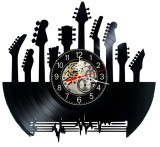 Ceas de perete decorativ realizat din disc de vinil, Model Chitari Colecție Muzică Rock, Negru, 30 cm