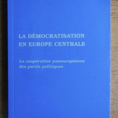 Pascal Delwit - La democratisation en Europe Centrale