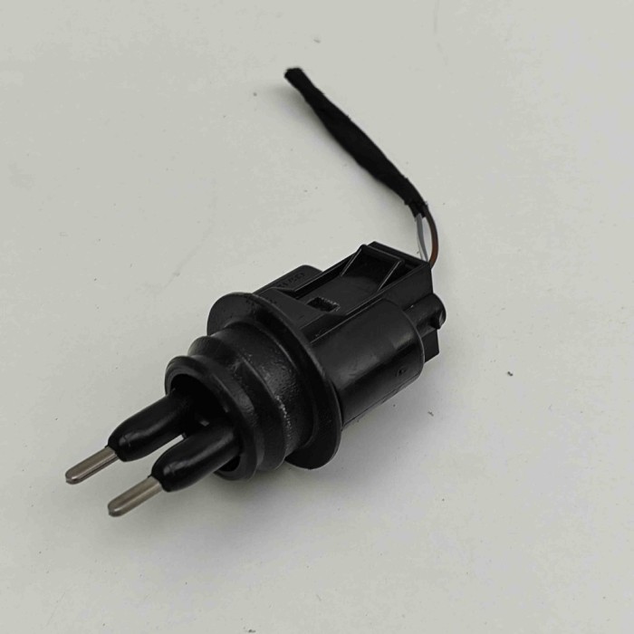 Senzor de nivel lichid de parbriz AUDI A4 Cabrio 8H7, B6, 8HE, B7 2004 OEM: 7M0919376 | 30377244