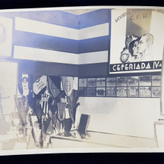 PANOUL DE ONOARE SI ECUSOANE ALE CLUBURILOR , LA ASOCIATIA SPORTIVA SI CULTURALA C.F.R. , FOTOGRAFIE MONOCRMA , CU OCAZIA CEFERIADEI A - IV -A , 1940